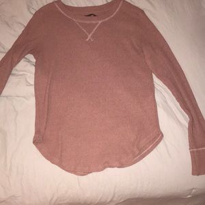 Super cute long sleeve top!